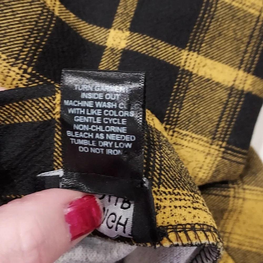 *Midnight Hour Black and Yellow Plaid Skater Skirt with Full Zipper Front  XS - Picture 8 of 9